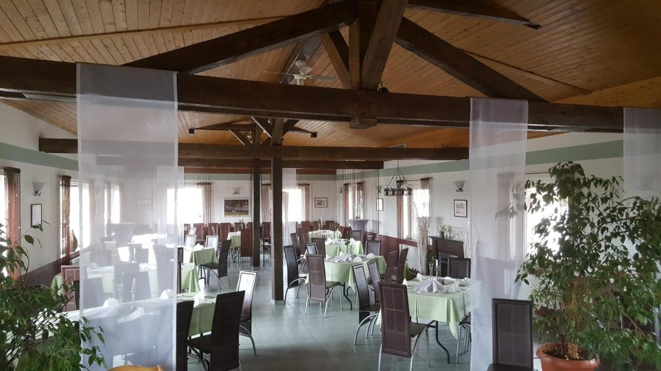 Hotel Stadt Boizenburg Buitenkant foto